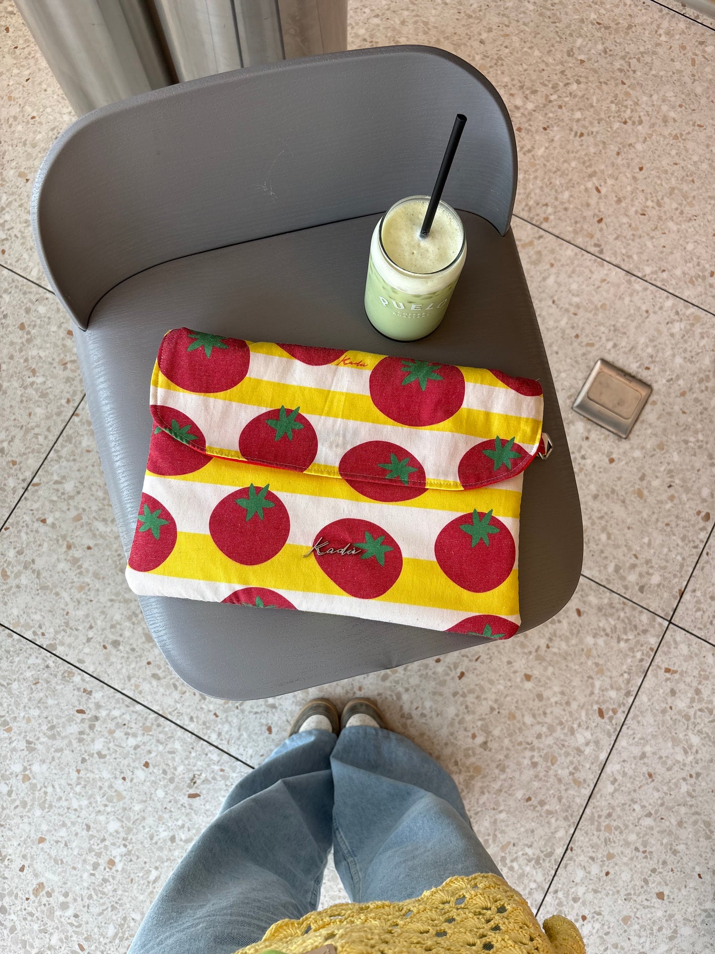 TOMATOES LAPTOP CASE KADÚ VIBES