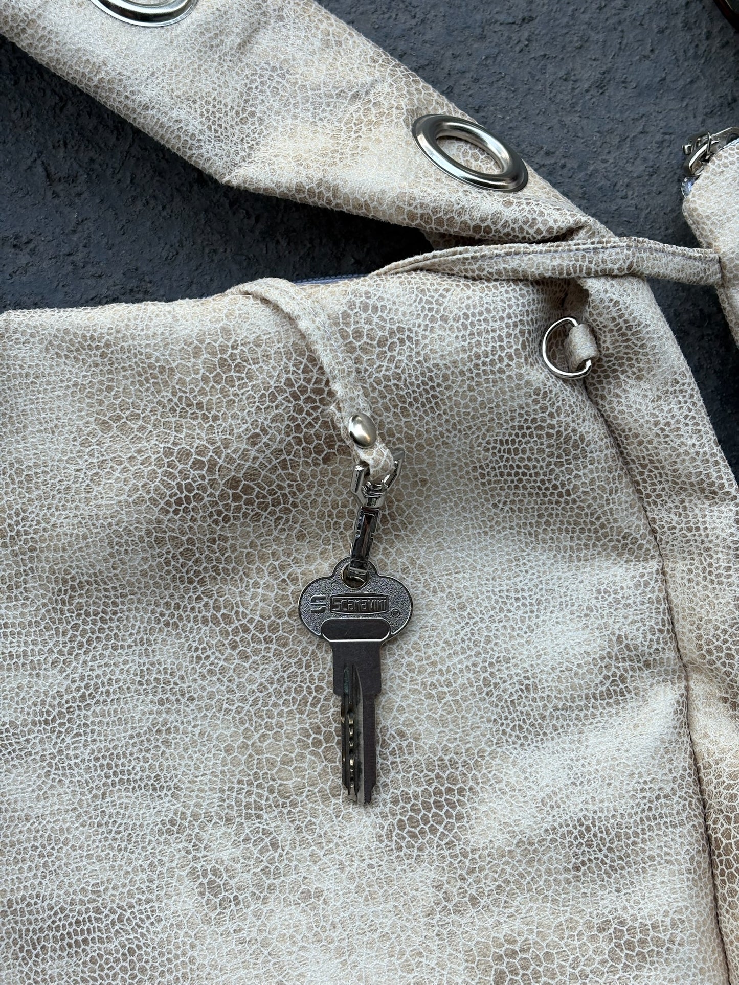 Dora Bag Beige Eco Cuero