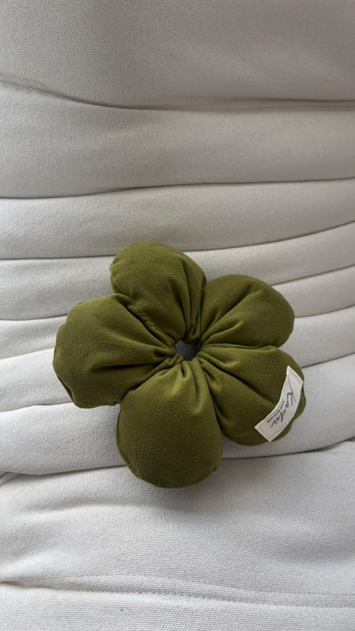 COLETTA OLIVE